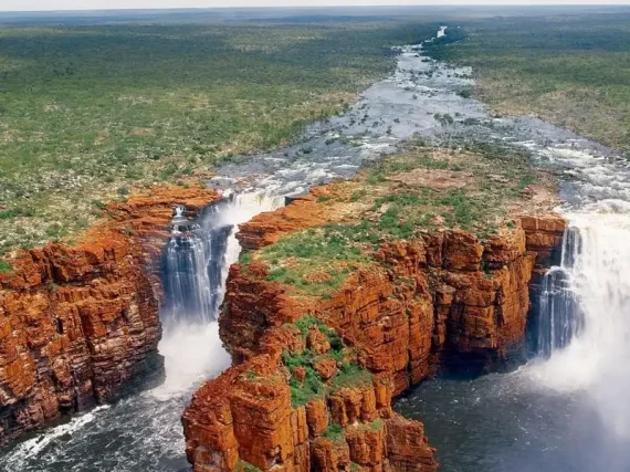PONANT-KIMBERLEY-CRUISES-image