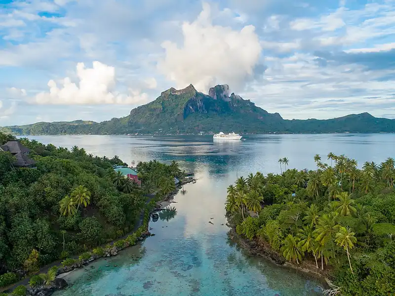 Marquesas-Tuamotus-Society Islands-Deal-image-box