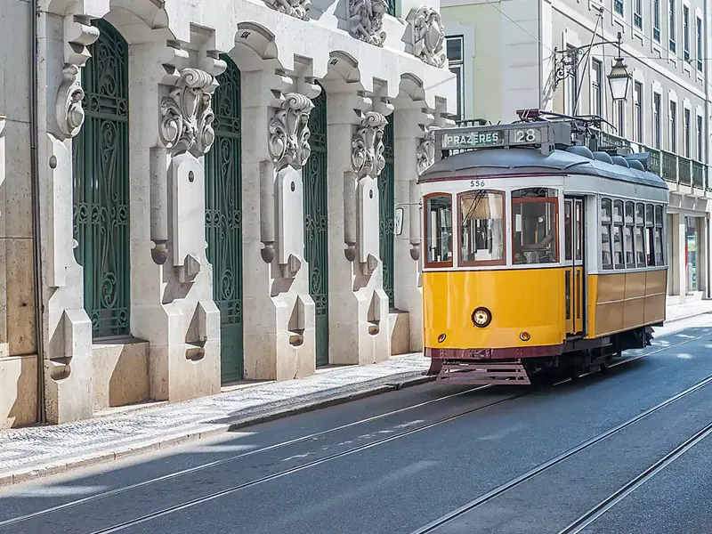 NORTH-ATLANTIC-cruise-deal-ponant-image