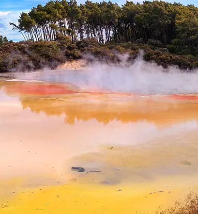 Wai-o-tapu north island