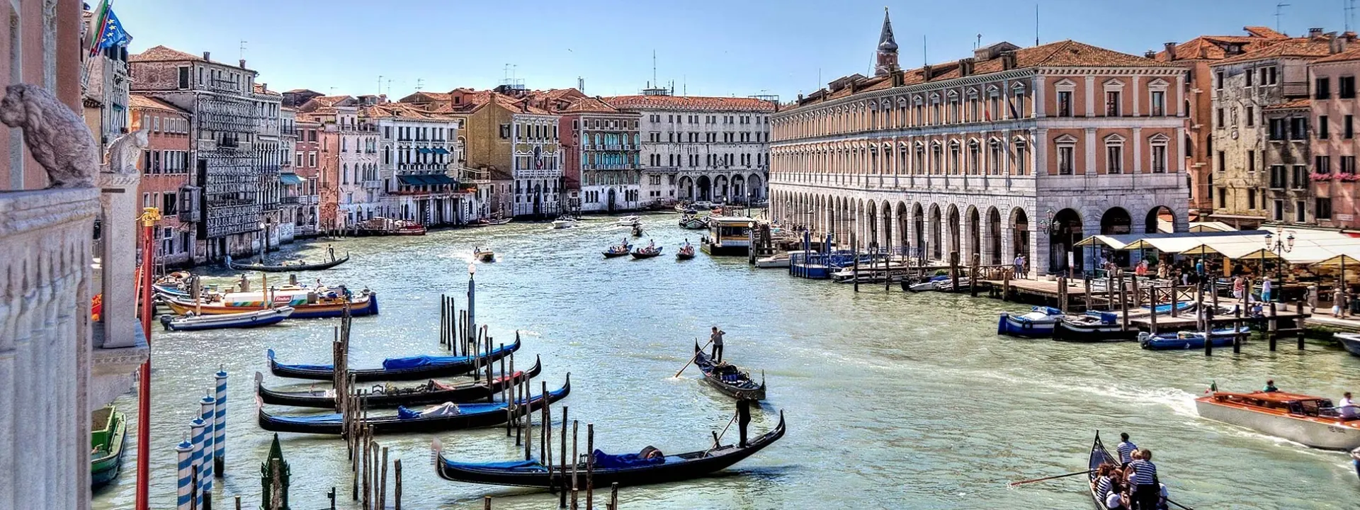 PONANT-EUROPE-CRUISES-DEALS-slider-venice-slider