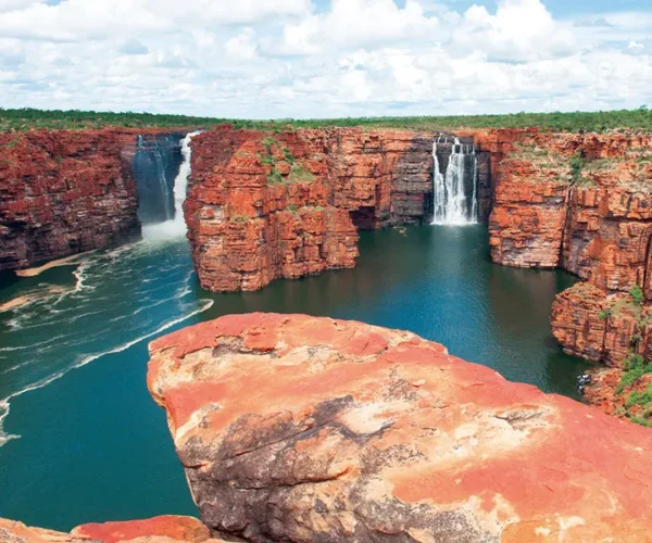 KIMBERLEY CRUISES with Ponant